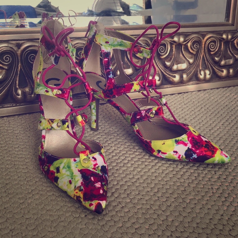 G by GUESS Krona multi floral print high heels
